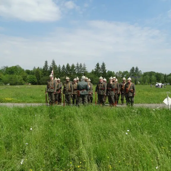 Podroze miedzy historia a wspolczesnoscia 01