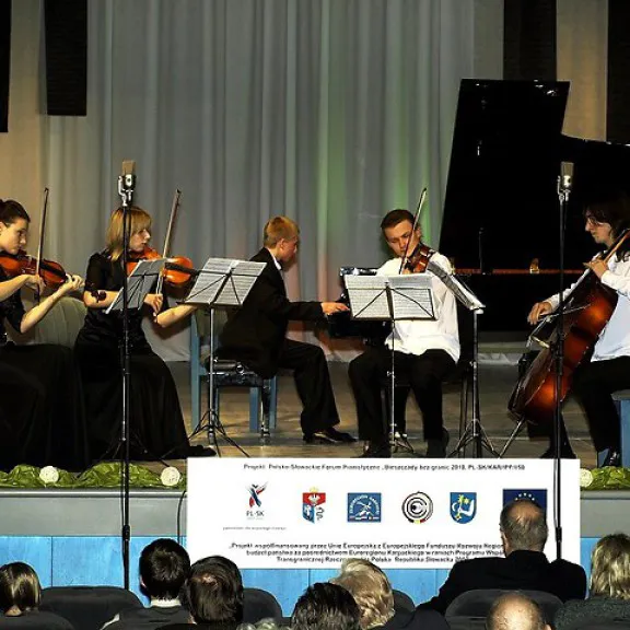 Mikroprojekt pt. Polsko Slowackie Forum Pianistyczne Bieszczady bez granic 2010 1